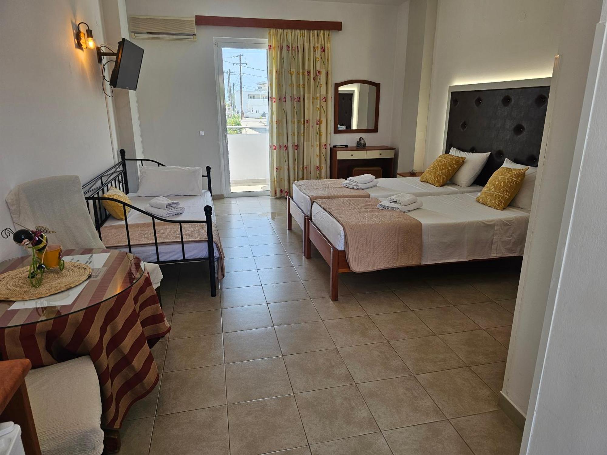 Apollonio Suites & Rooms Faliraki Rhodes Room photo